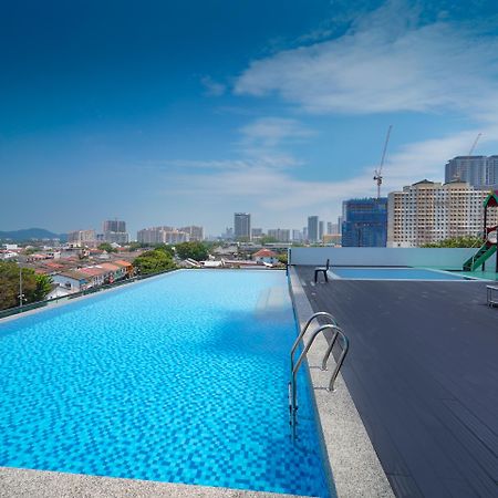 Avatel Jelutong Hotel Гелугор Екстериор снимка