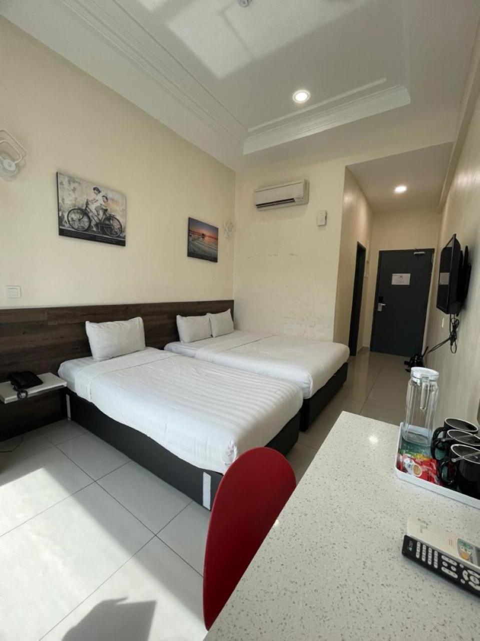 Avatel Jelutong Hotel Гелугор Екстериор снимка